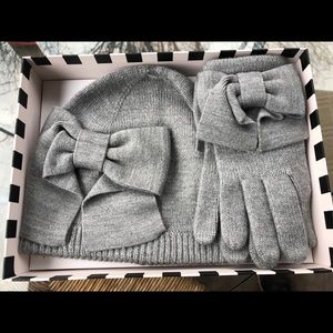 Kate Spade Dorothy Bow Hat & Gloves Box Set